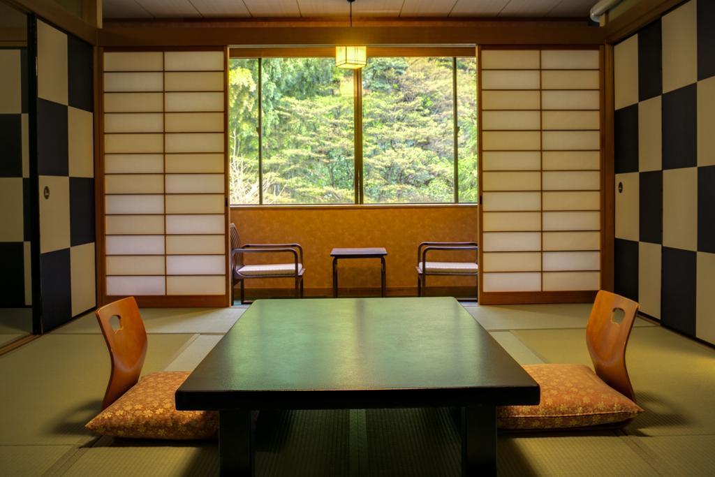 Yugawara-Onsen Komachikan Екстериор снимка