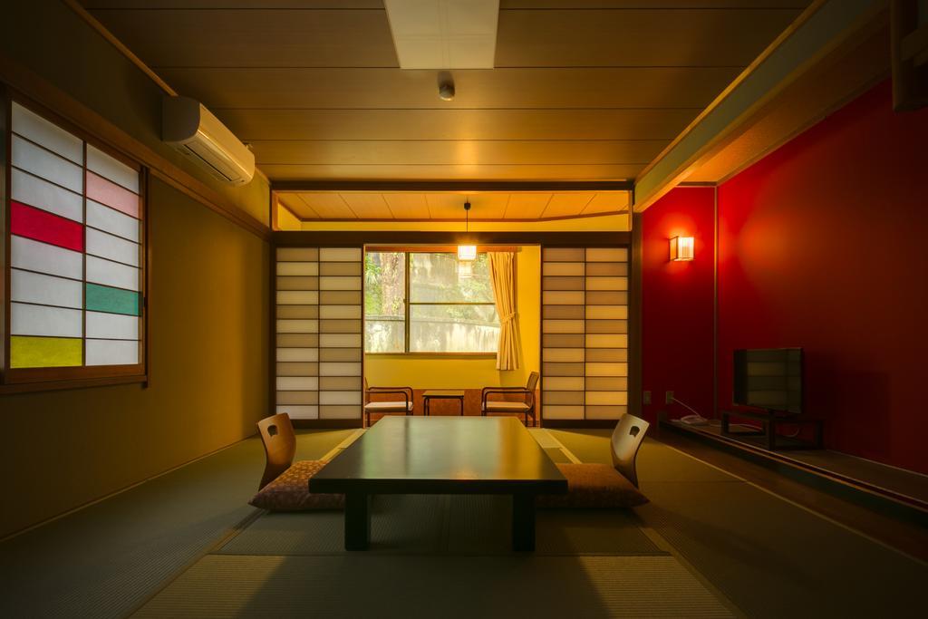 Yugawara-Onsen Komachikan Екстериор снимка